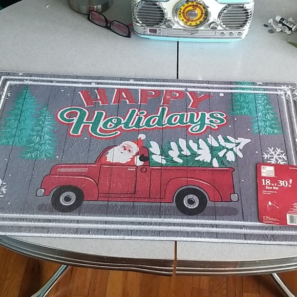 HOME ACCENTS HOLIDAY DOOR MAT - Picture 7 of 7